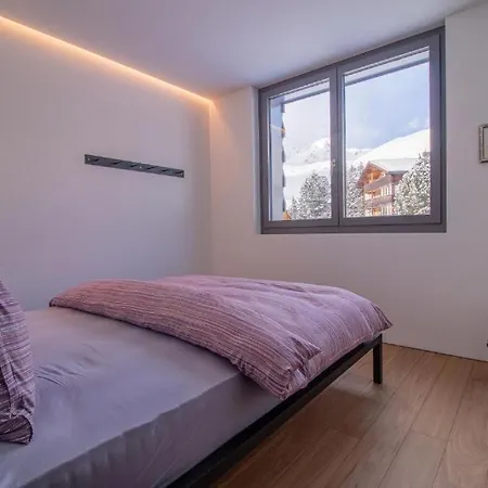 Three-bedroom Luxury Up To 6 Guests- If You Want To Book, Please Contact On Wh-ats-app - 0034-635-520-036 !!!! Apartment